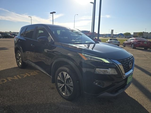 2023 Nissan Rogue SV photo 4