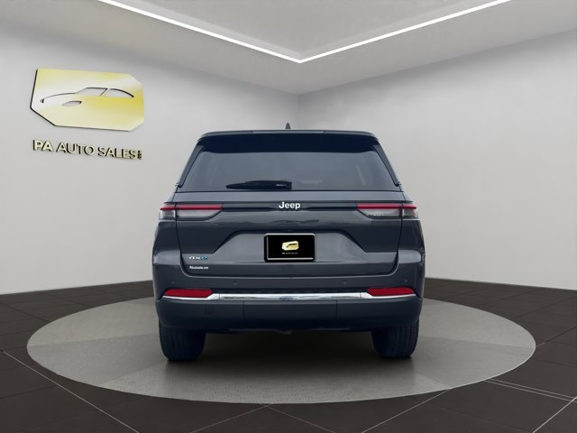 2022 Jeep Cherokee Limited 4xe photo 3
