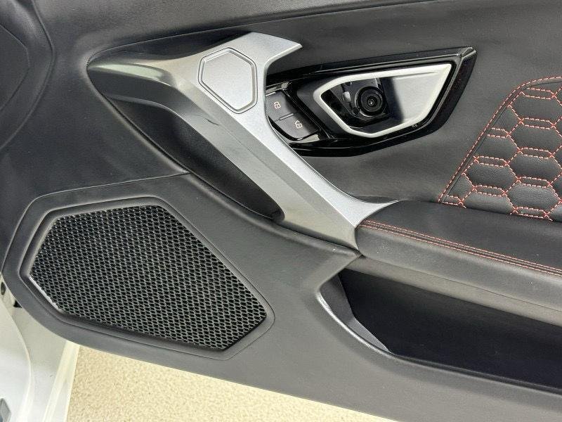 2019 Lamborghini Huracan photo 34