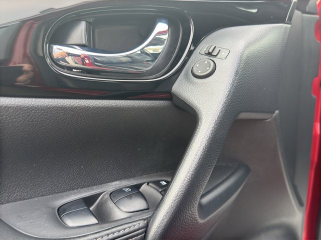 2022 Nissan Rogue Sport SL photo 11
