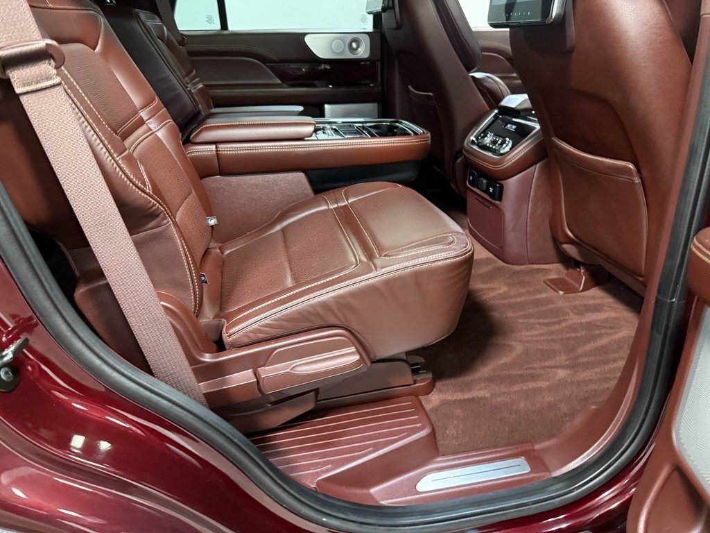 2021 Lincoln Navigator Black Label photo 56