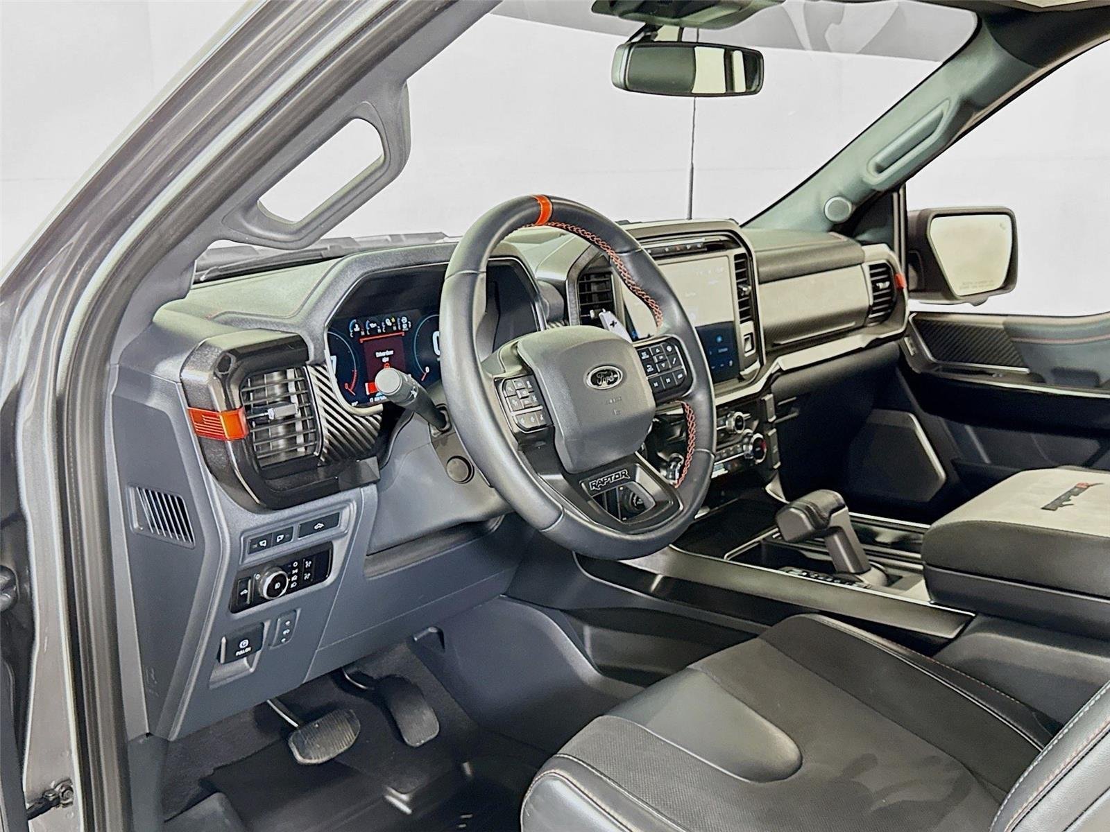 2023 Ford F-150 Raptor photo 12