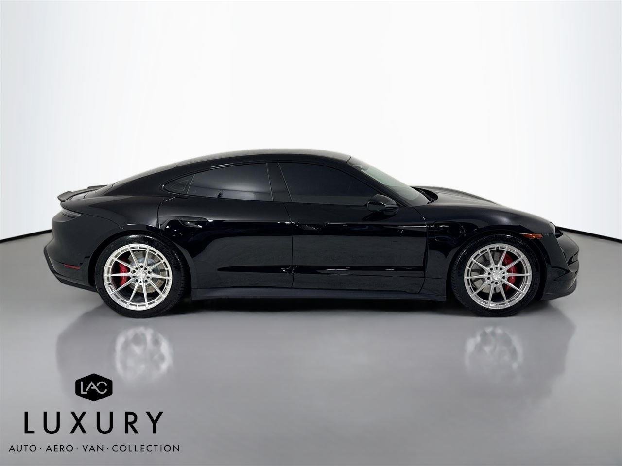 2020 Porsche Taycan 4S photo 3