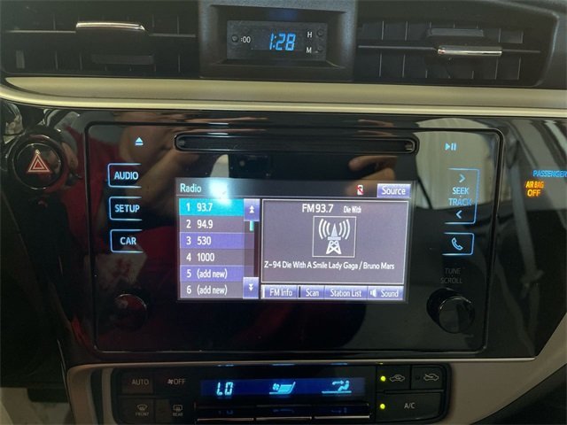 2019 Toyota Corolla XLE XSE photo 15