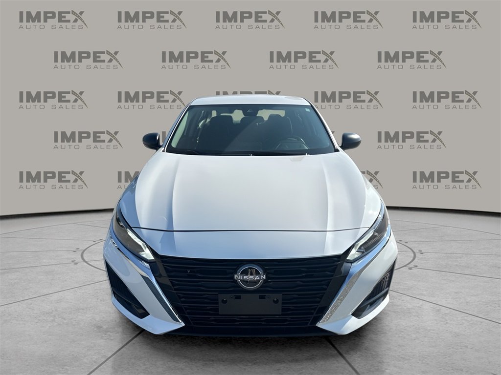 2025 Nissan Altima 2.5 SV photo 8