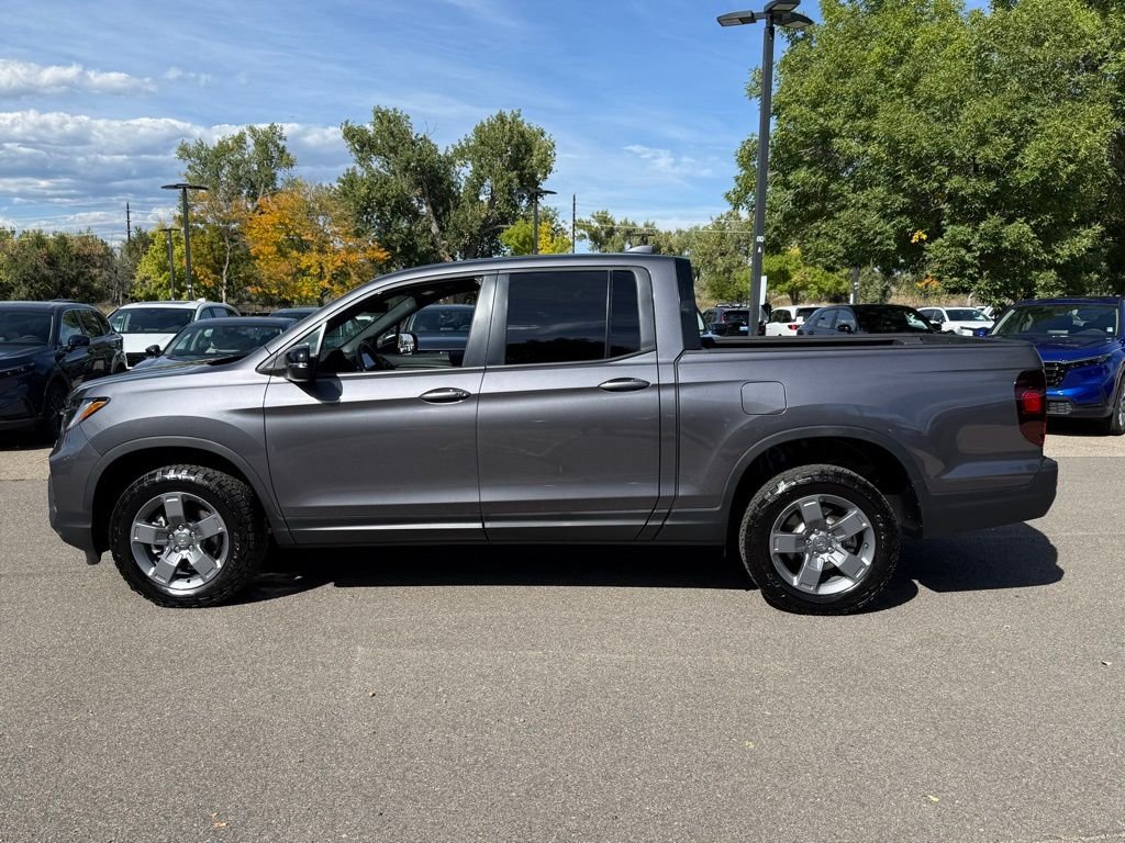 2025 Honda Ridgeline TrailSport photo 2