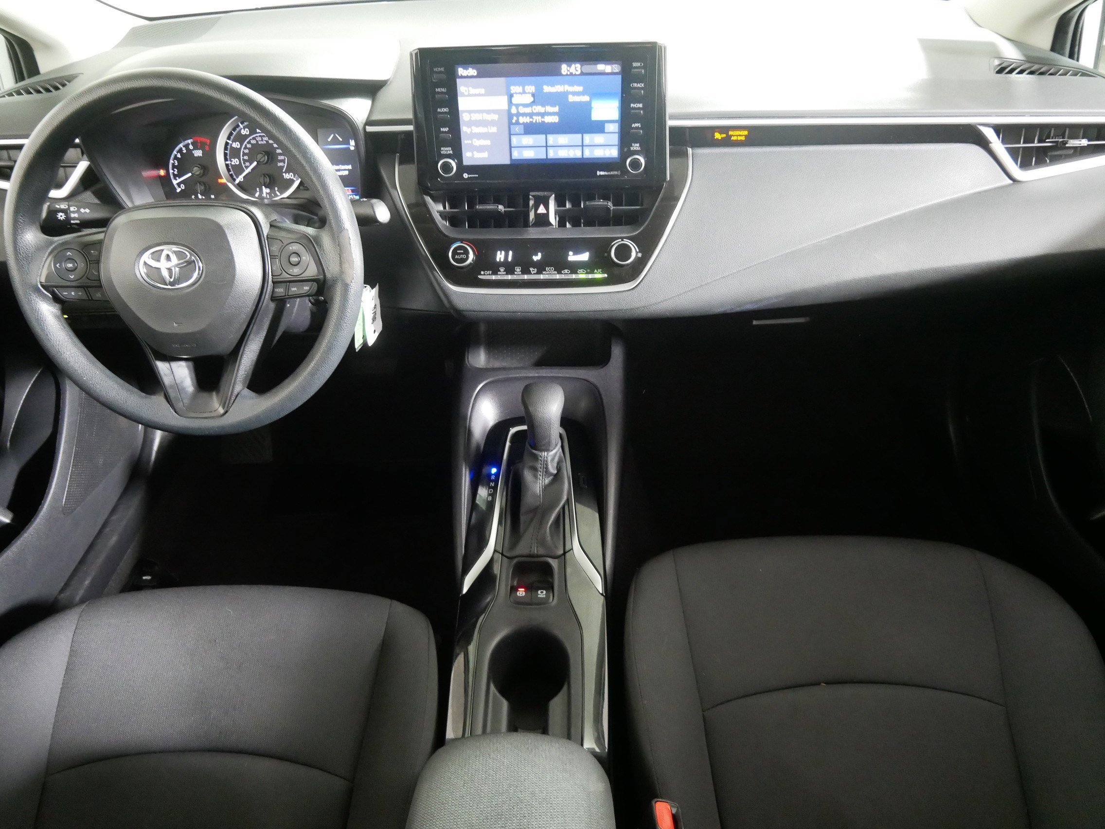 2022 Toyota Corolla LE photo 10