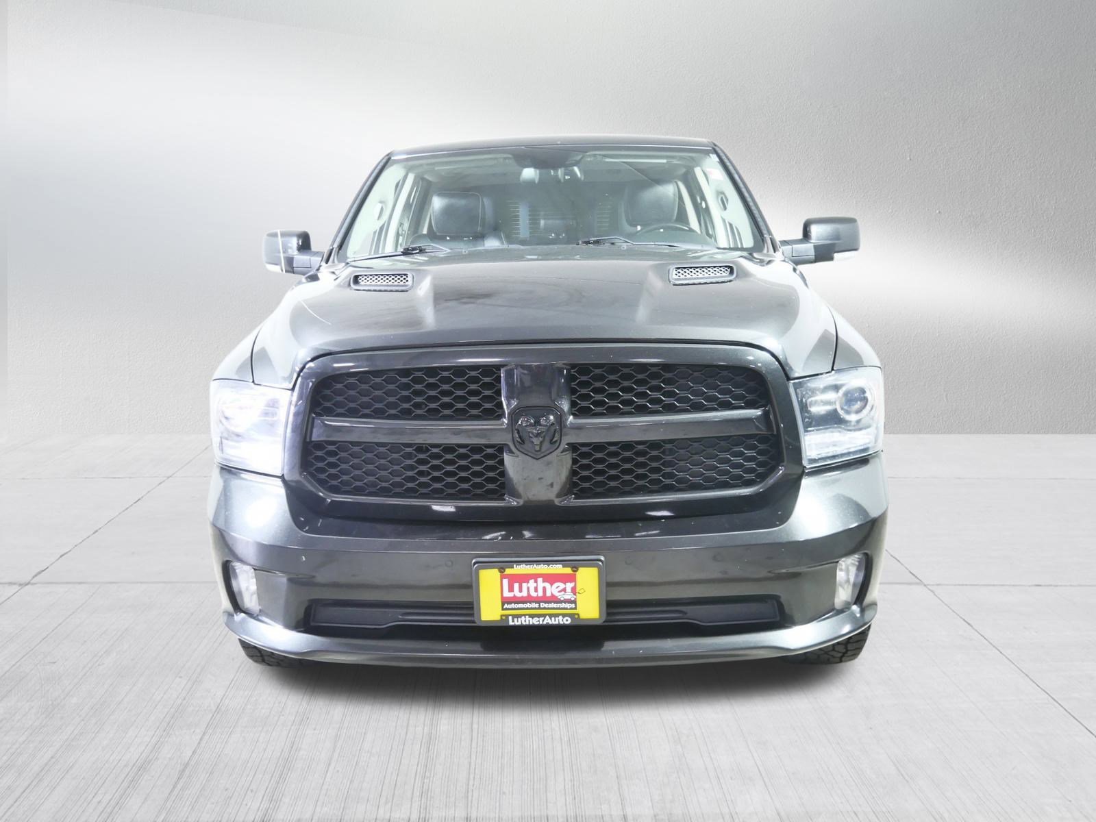 2017 Ram 1500 Sport photo 2