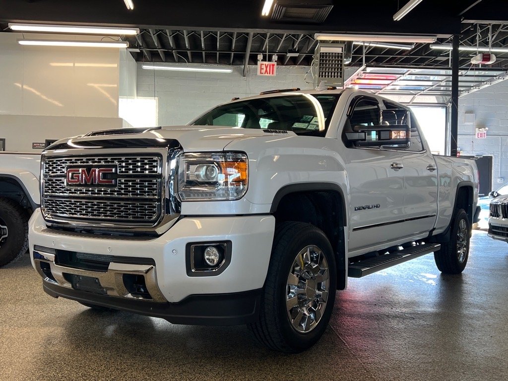 2018 Gmc Sierra Denali photo 2