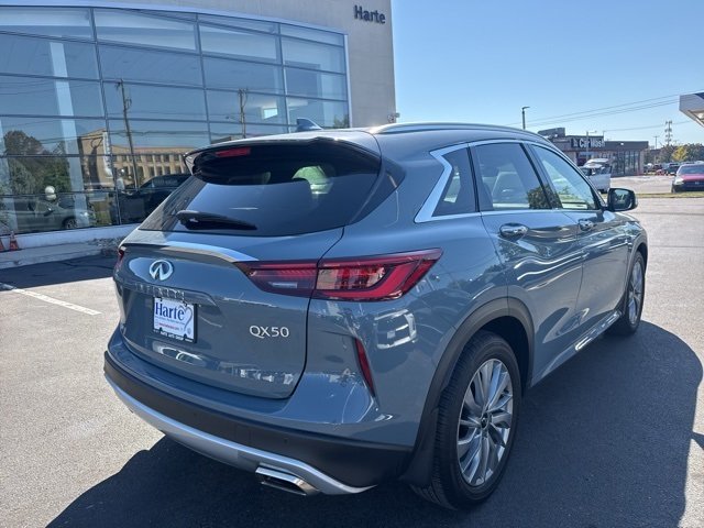 2024 Infiniti QX50 Luxe photo 3