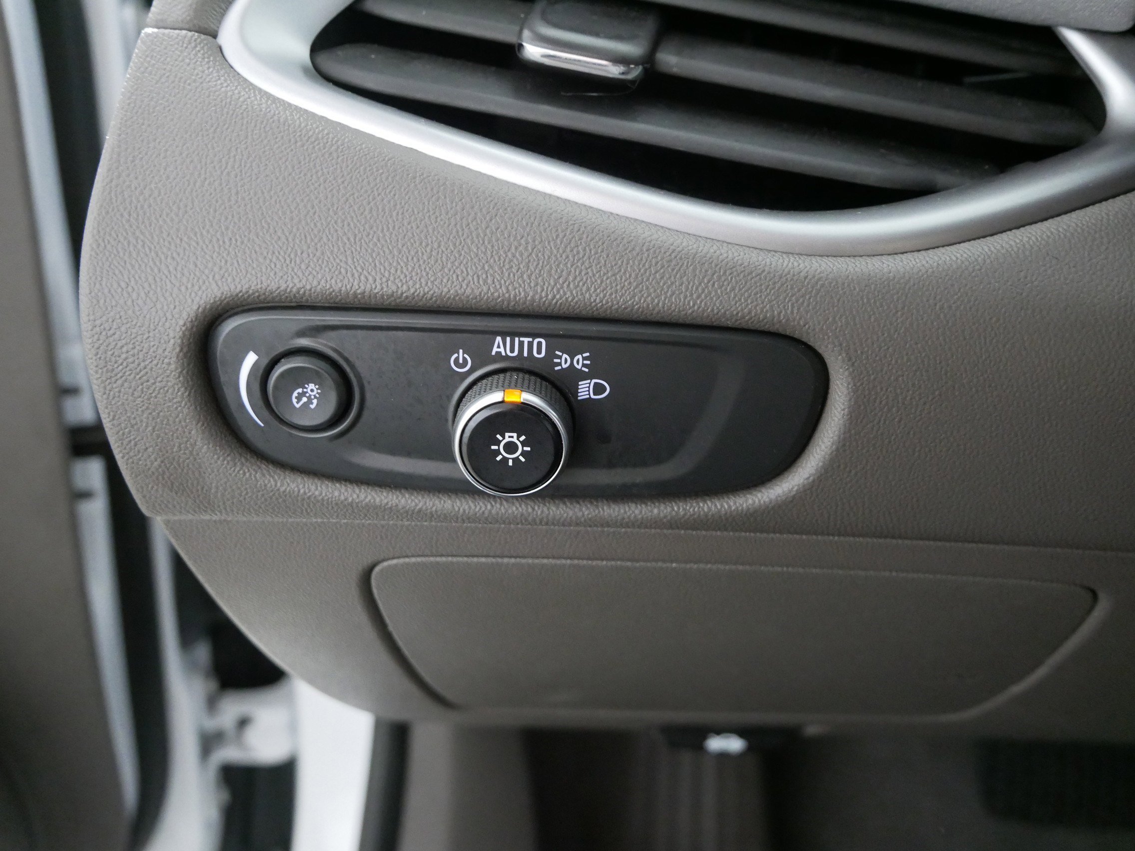 2023 Chevrolet Malibu 1LT photo 23