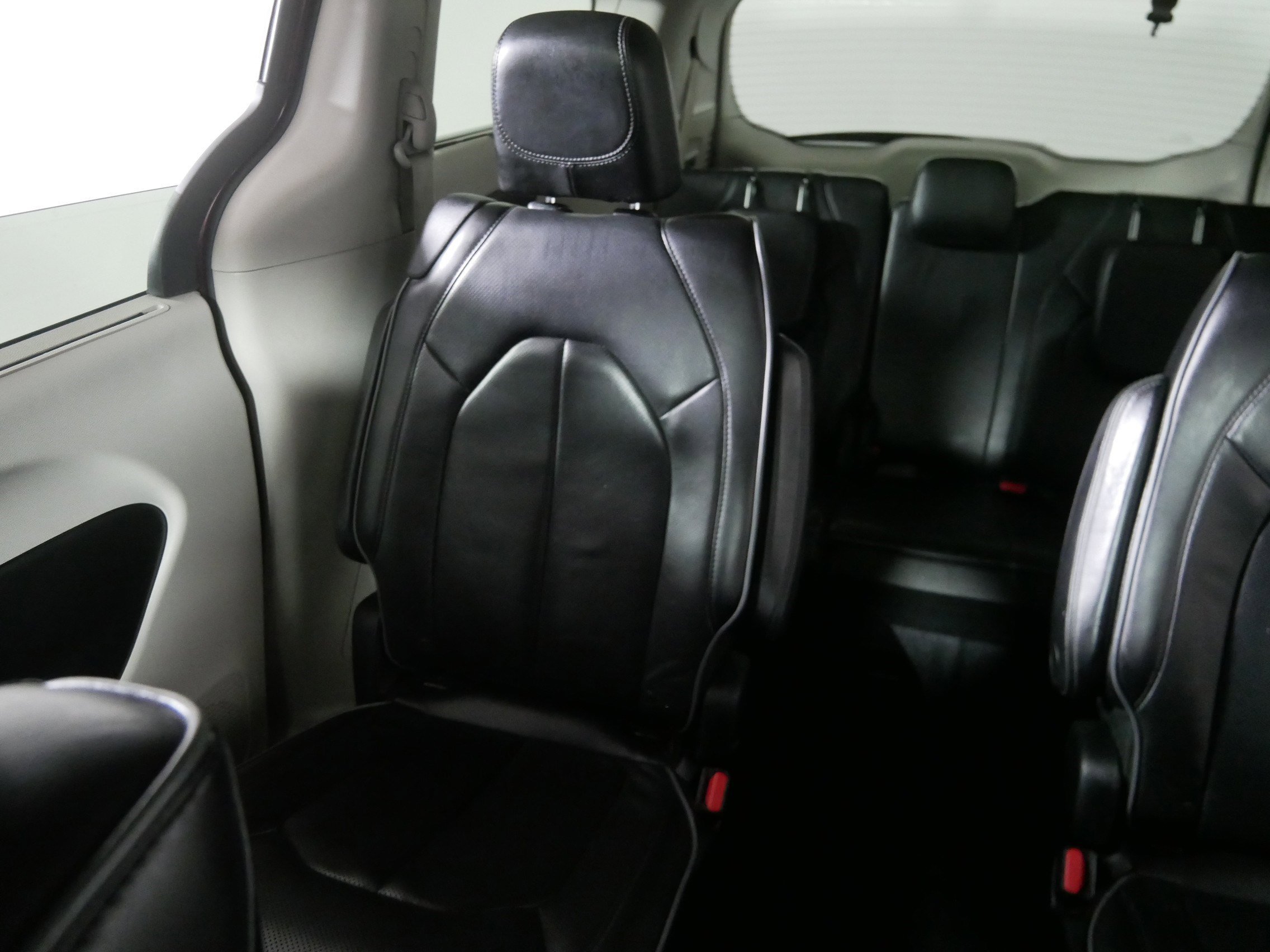 2018 Chrysler Pacifica Limited photo 12