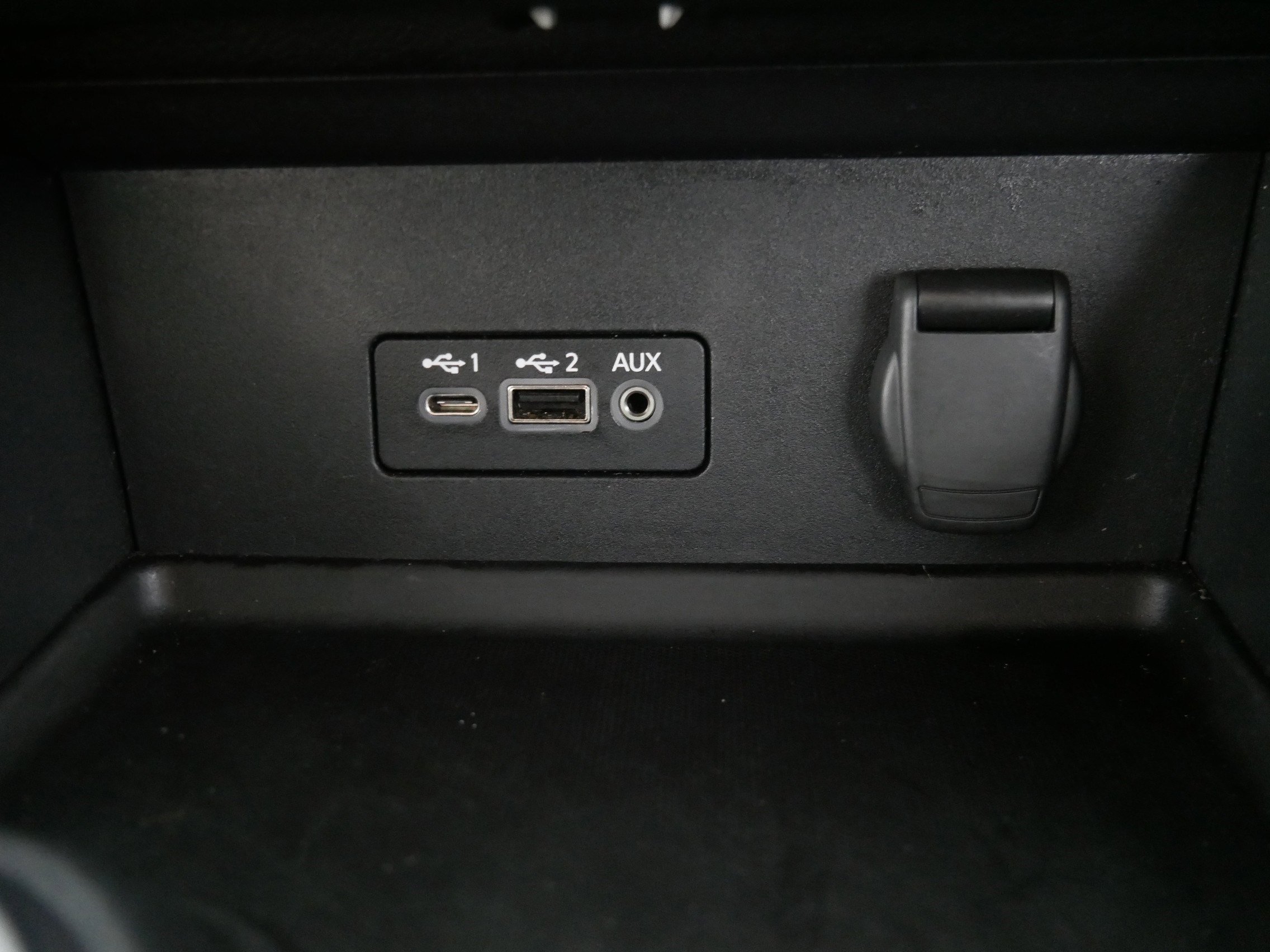 2023 Nissan Sentra SV photo 29