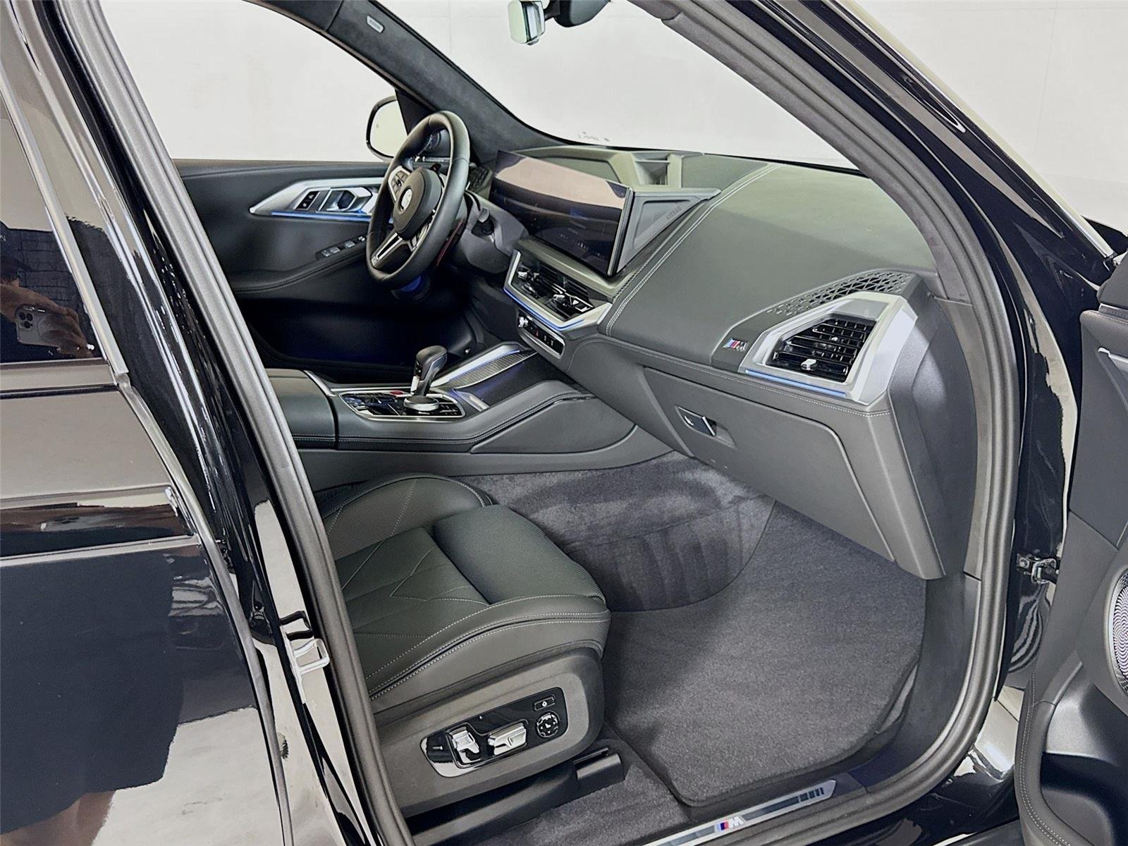 2025 Bmw XM photo 24