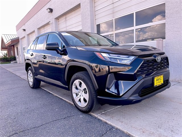 2024 Toyota RAV4 LE photo 2