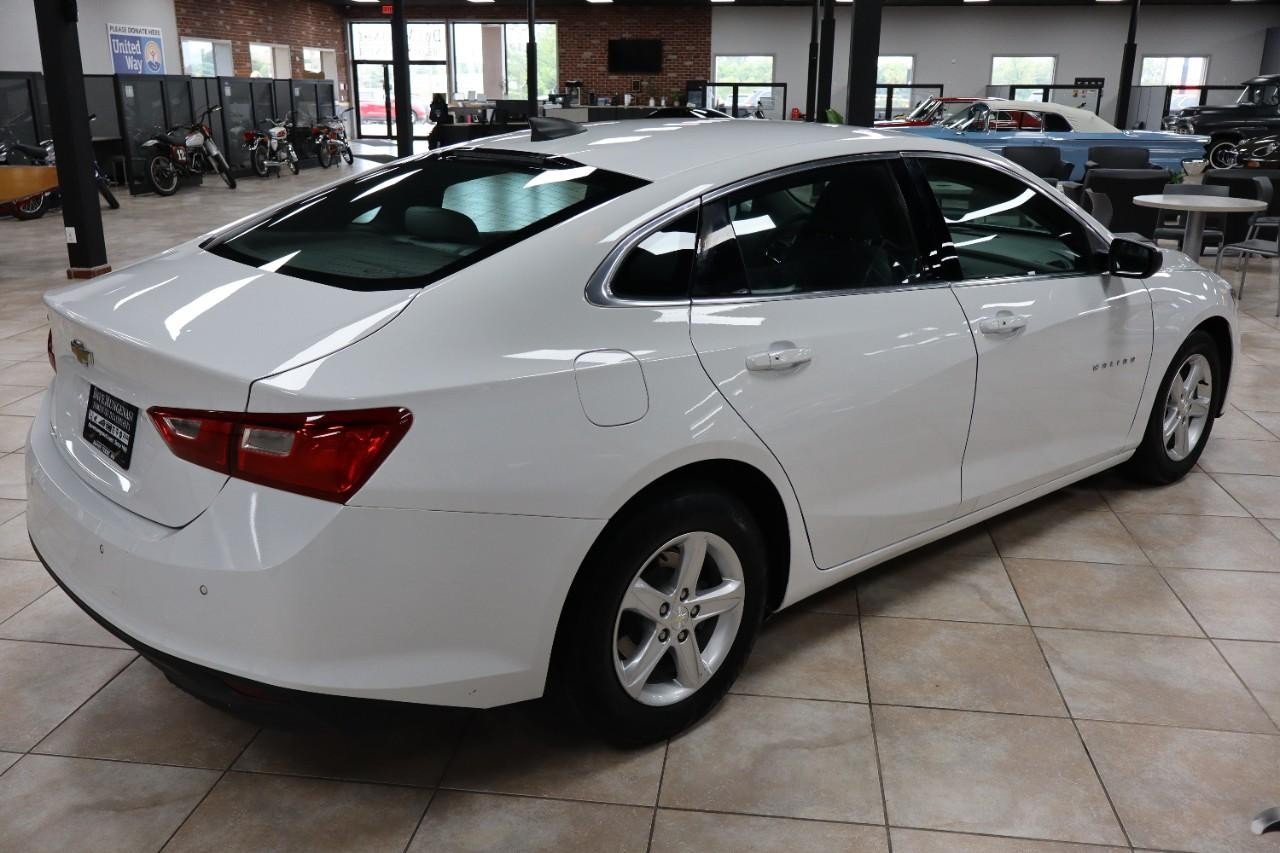 2020 Chevrolet Malibu LS photo 5