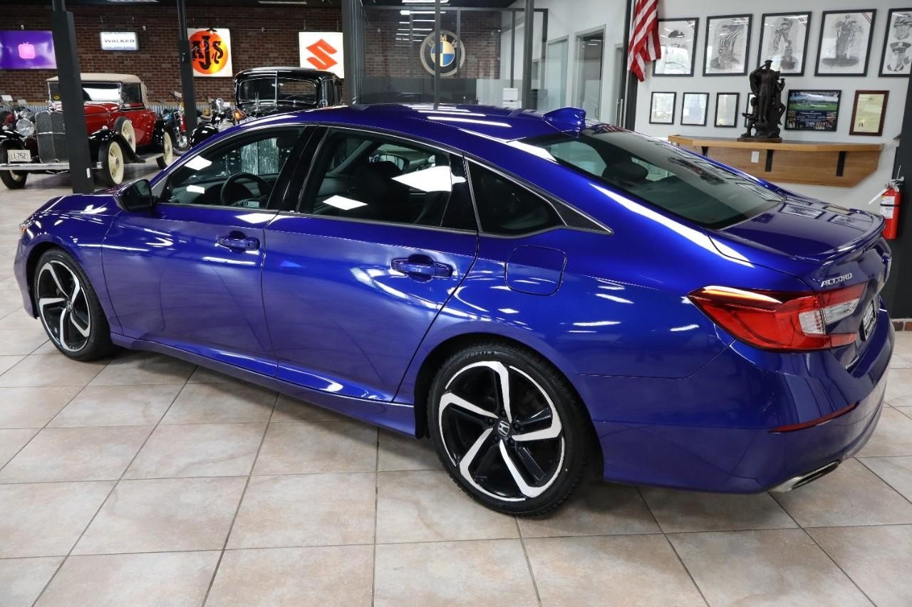 2019 Honda Accord Sport photo 2