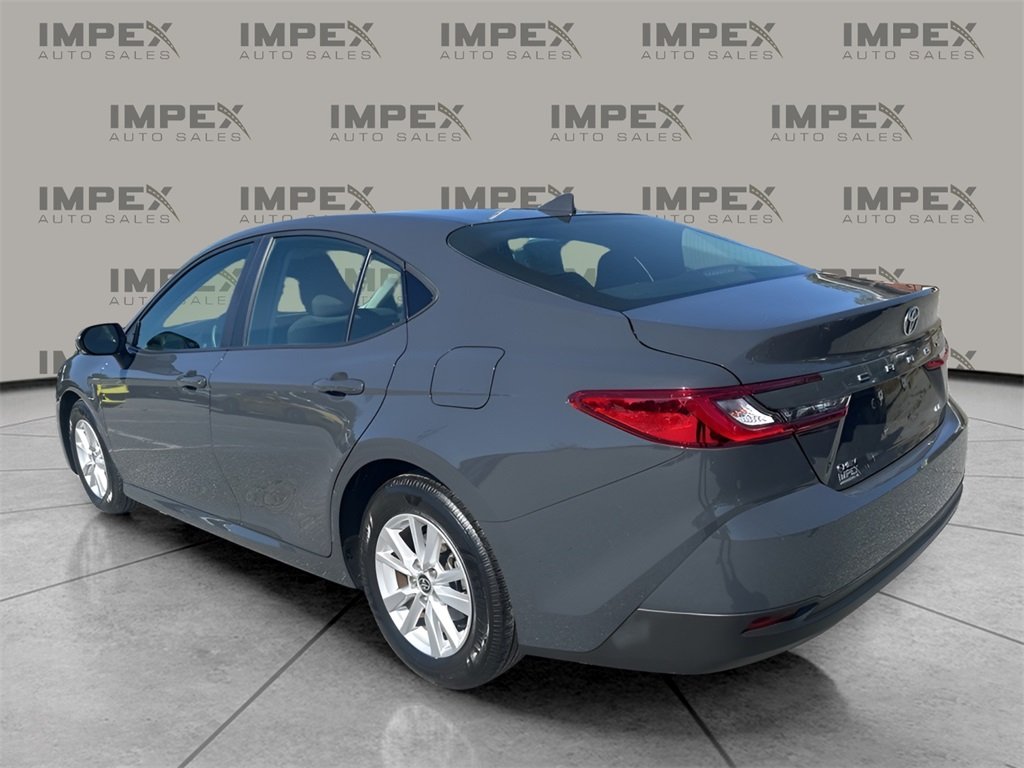 2025 Toyota Camry LE photo 3