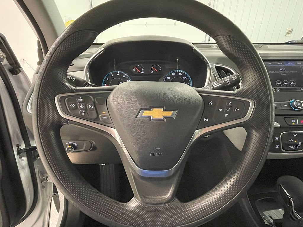2023 Chevrolet Equinox LS photo 23
