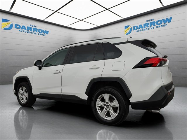 2021 Toyota RAV4 XLE photo 3