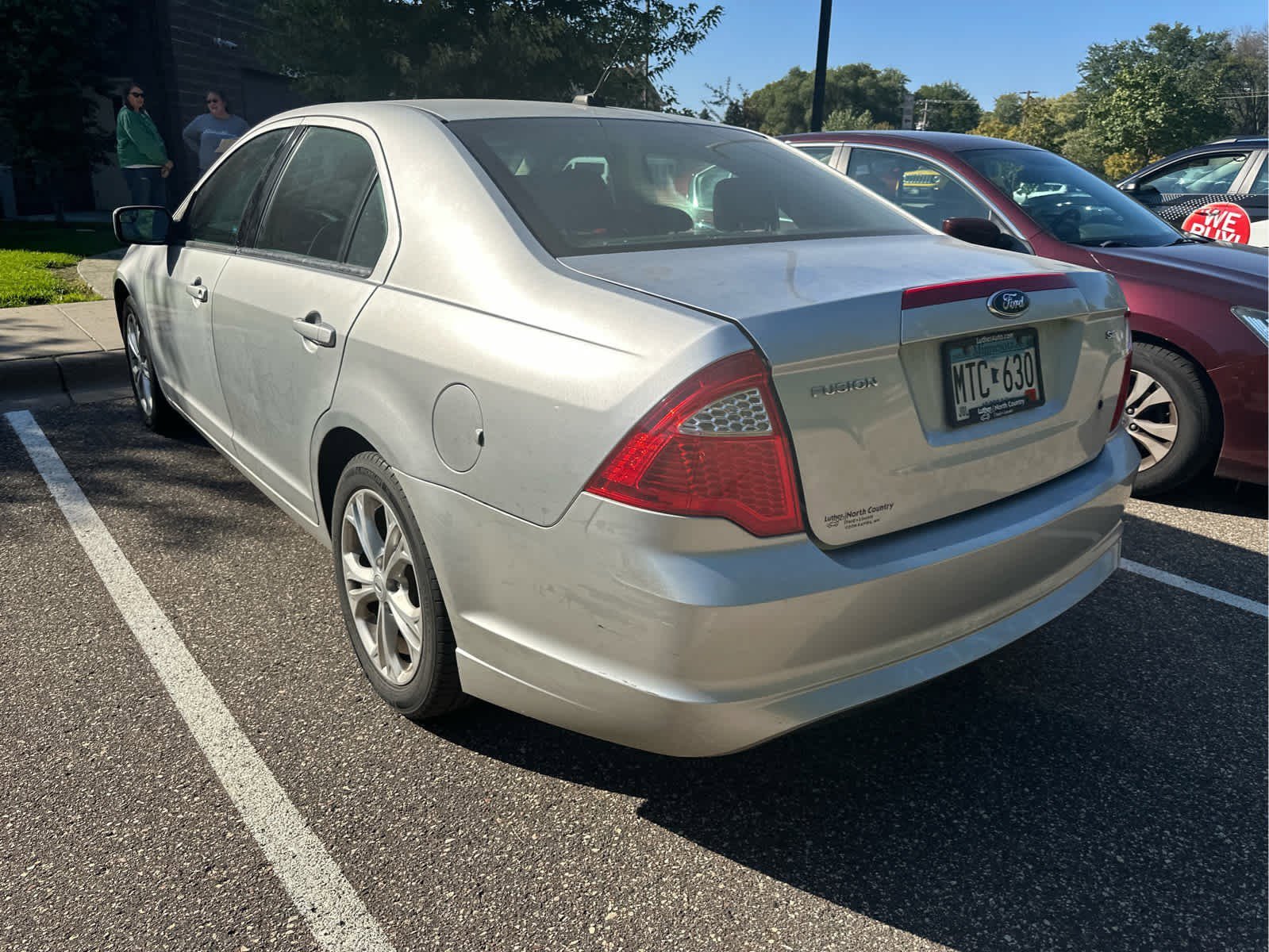 2012 Ford Fusion SE photo 2