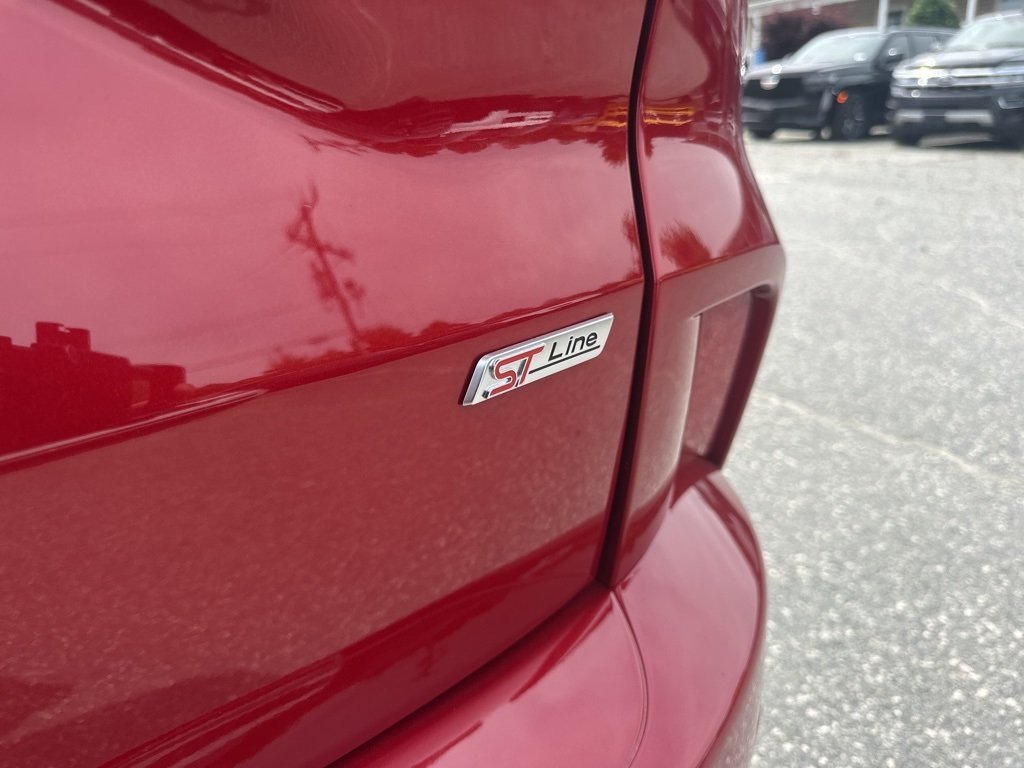 2024 Ford Escape ST-Line photo 25