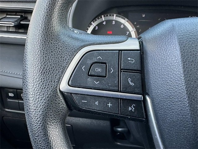 2023 Toyota Highlander L photo 22