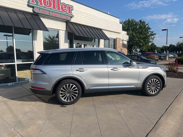2023 Lincoln Aviator Reserve photo 2