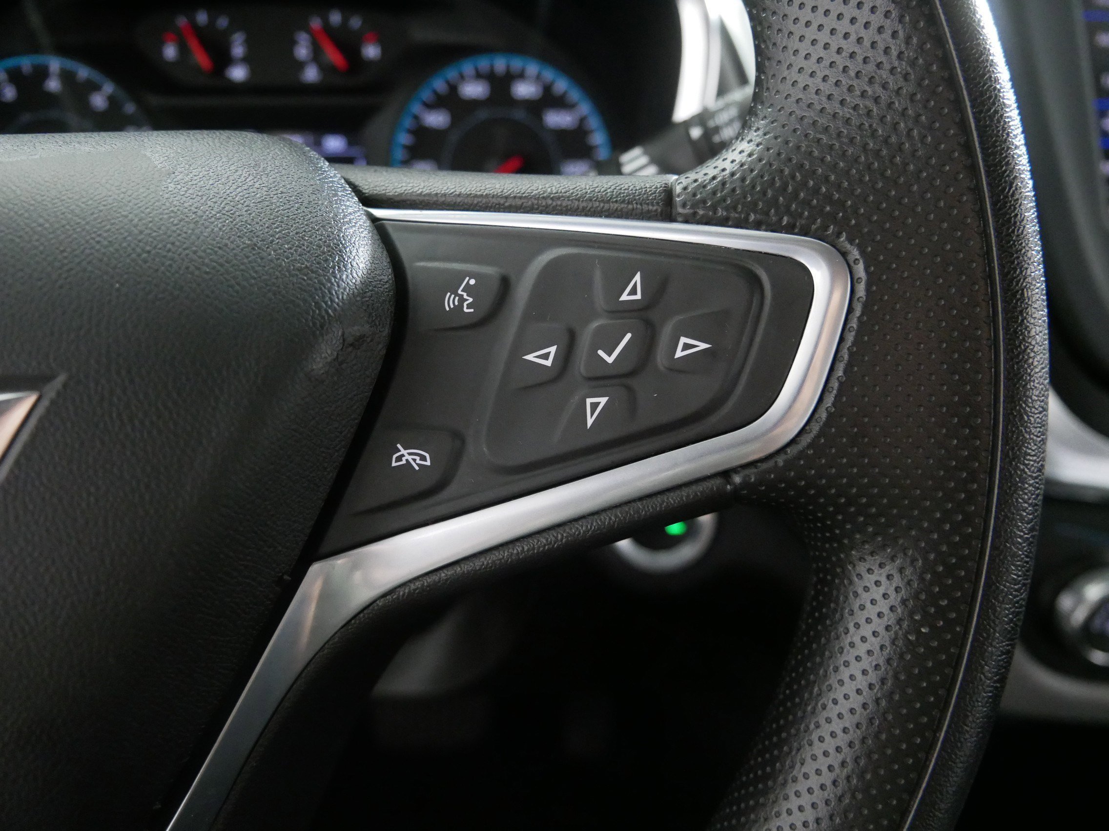 2022 Chevrolet Equinox LS photo 28