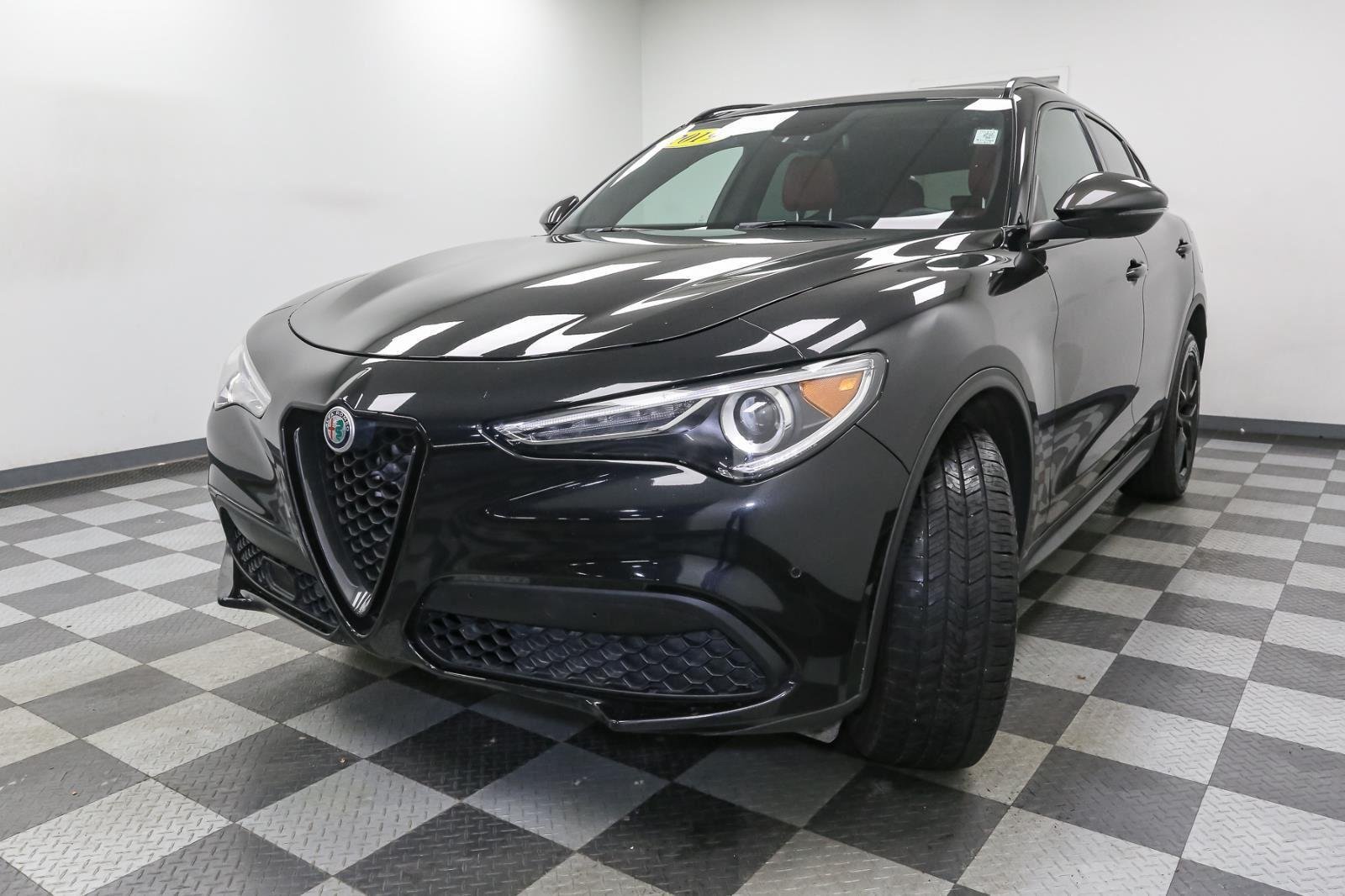 2019 Alfa Romeo Stelvio Ti Sport photo 4