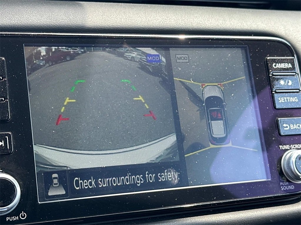2024 Nissan Kicks SR photo 18