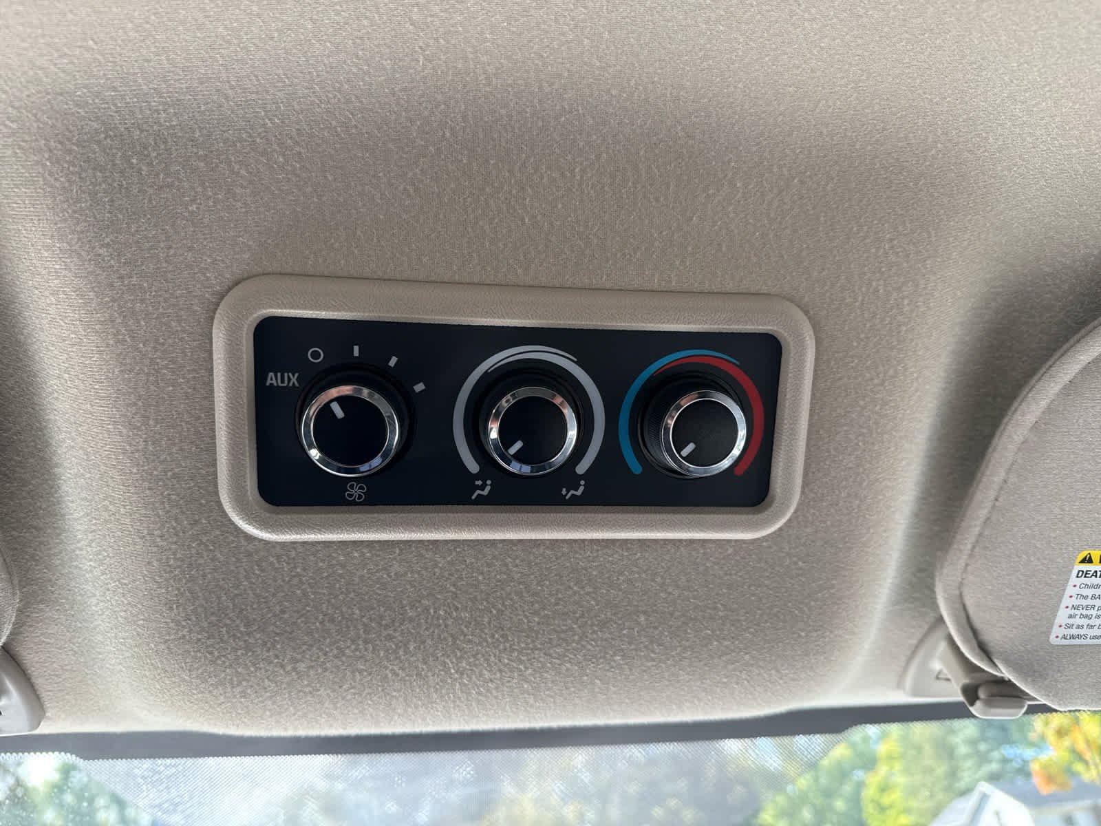 2016 Chevrolet Express LS photo 19