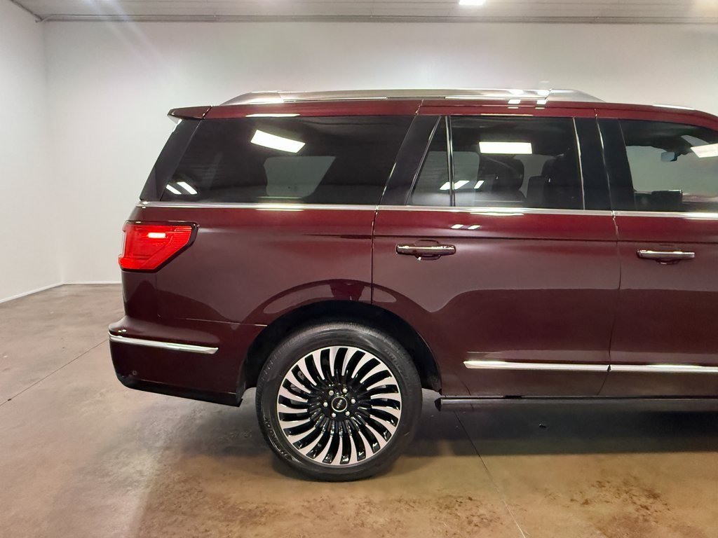2021 Lincoln Navigator Black Label photo 30
