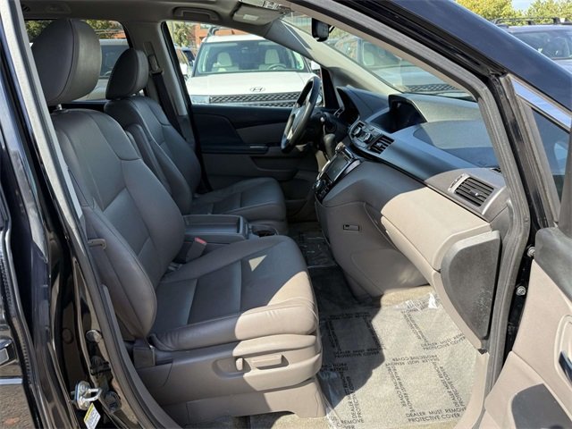 2015 Honda Odyssey EX-L photo 12