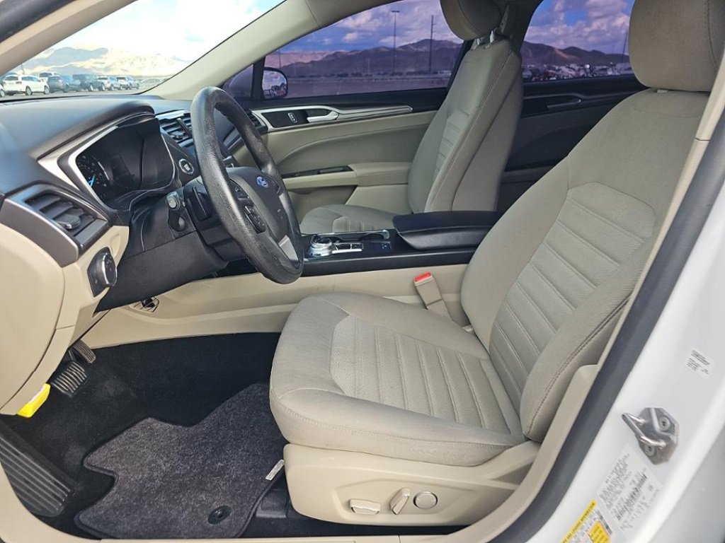2019 Ford Fusion SE photo 4