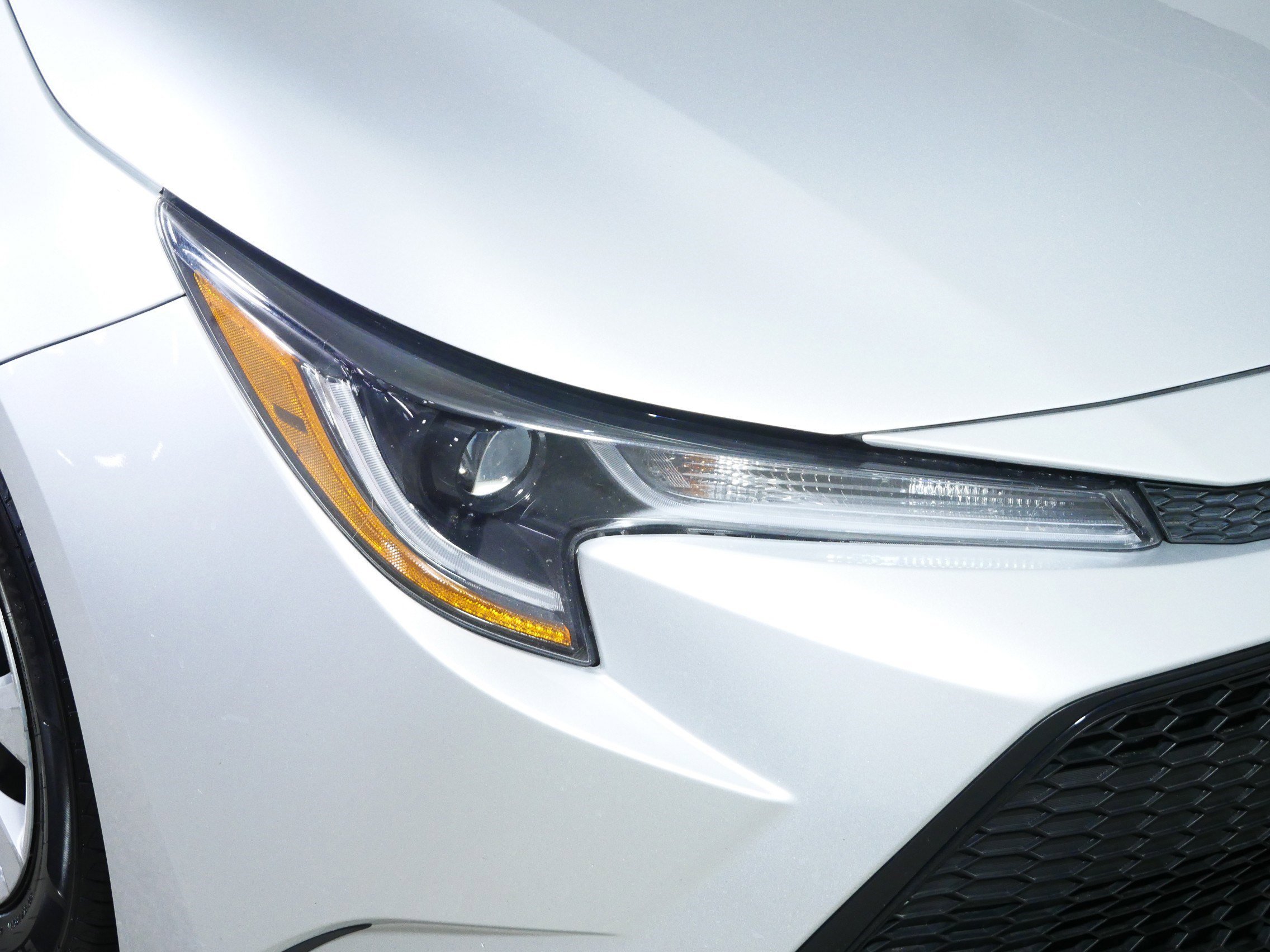 2022 Toyota Corolla LE photo 16