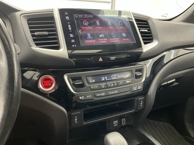 2019 Honda Ridgeline Black Edition photo 8