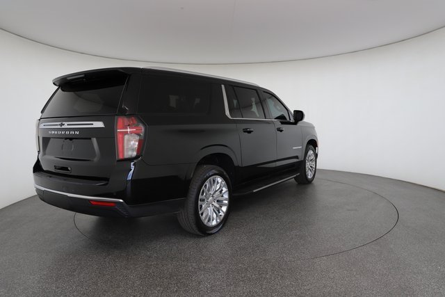 2023 Chevrolet Suburban LS photo 17