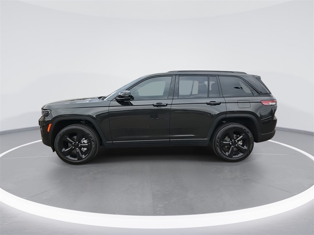 2024 Jeep Grand Cherokee Limited photo 3
