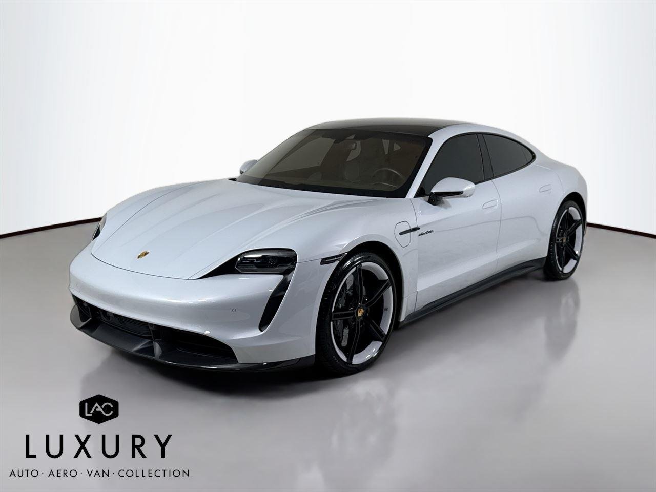 2021 Porsche Taycan Turbo S photo 8