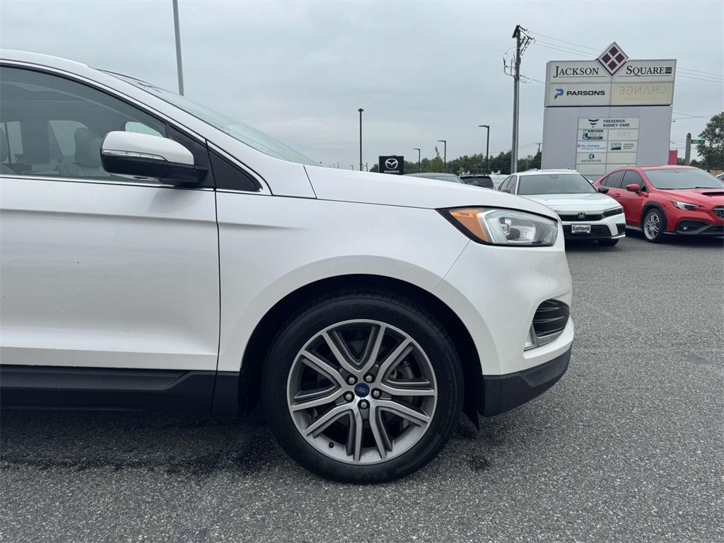2019 Ford Edge Titanium photo 4