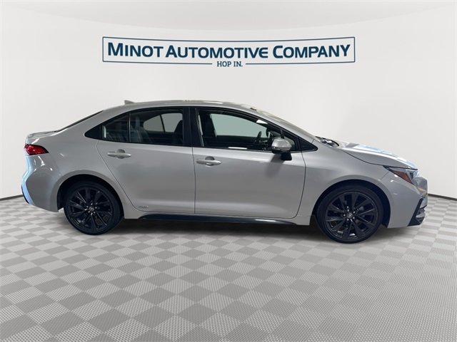2024 Toyota Corolla Hybrid SE photo 8