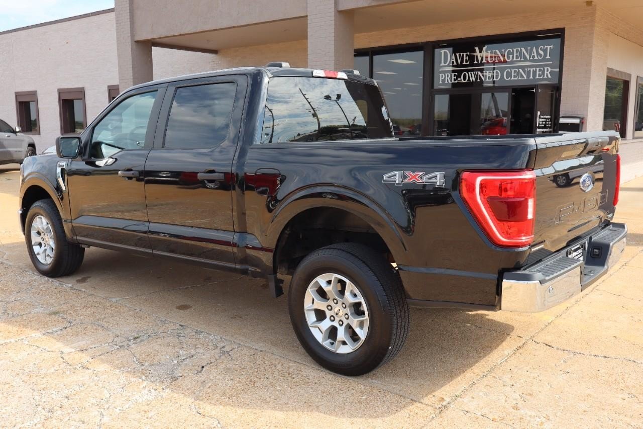 2023 Ford F-150 XLT photo 2