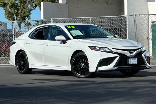 2023 Toyota Camry XSE photo 2
