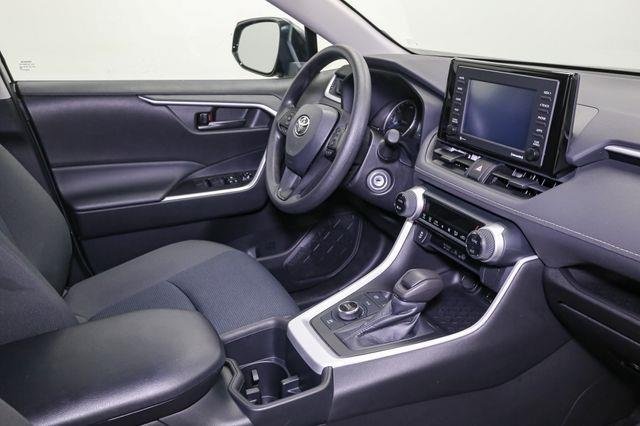 2022 Toyota RAV4 Hybrid LE photo 15