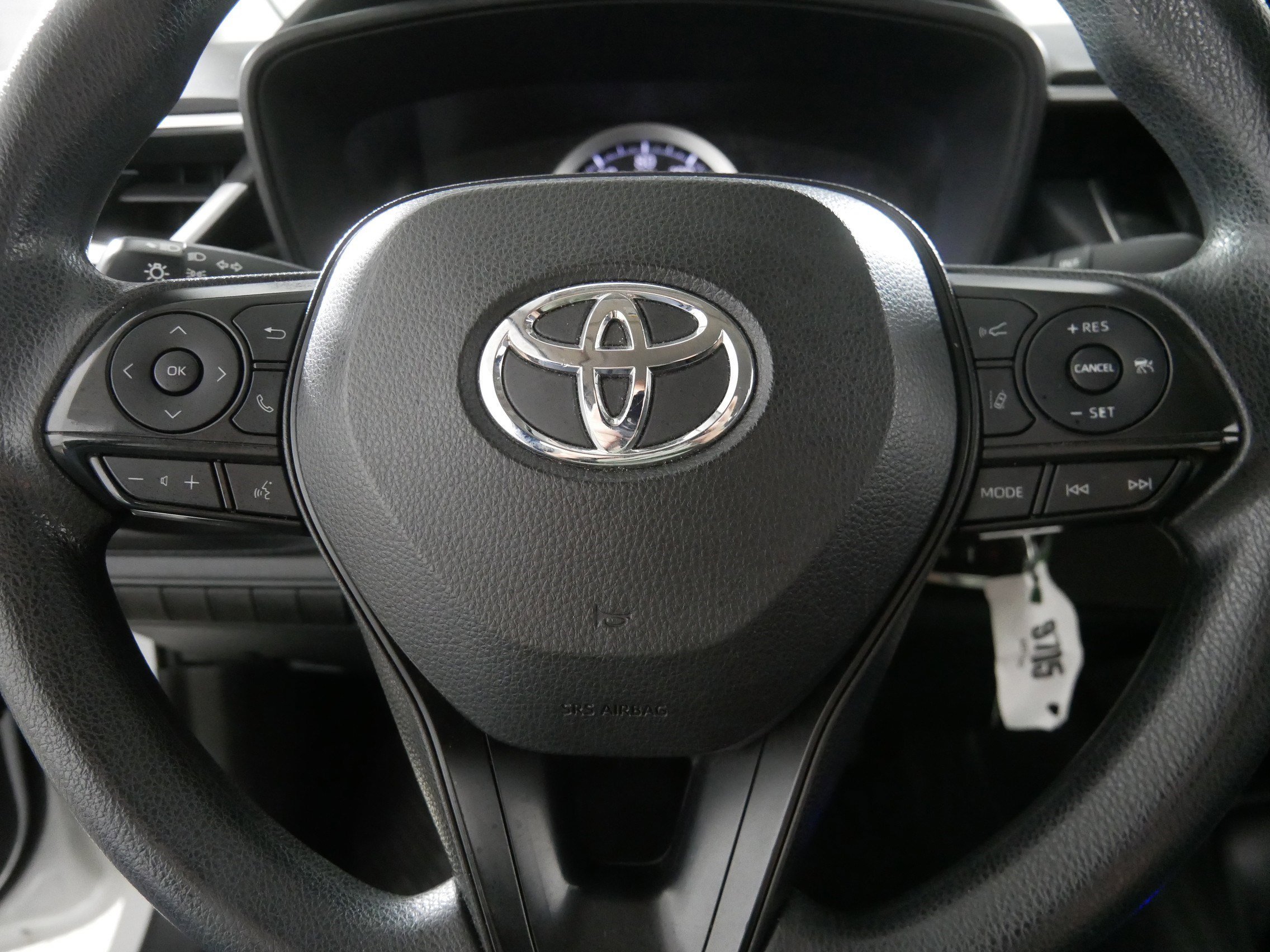 2022 Toyota Corolla LE photo 21