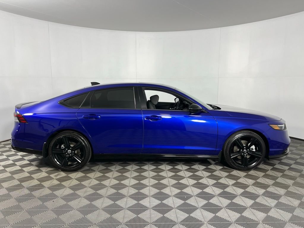 2024 Honda Accord Hybrid Sport-L photo 3