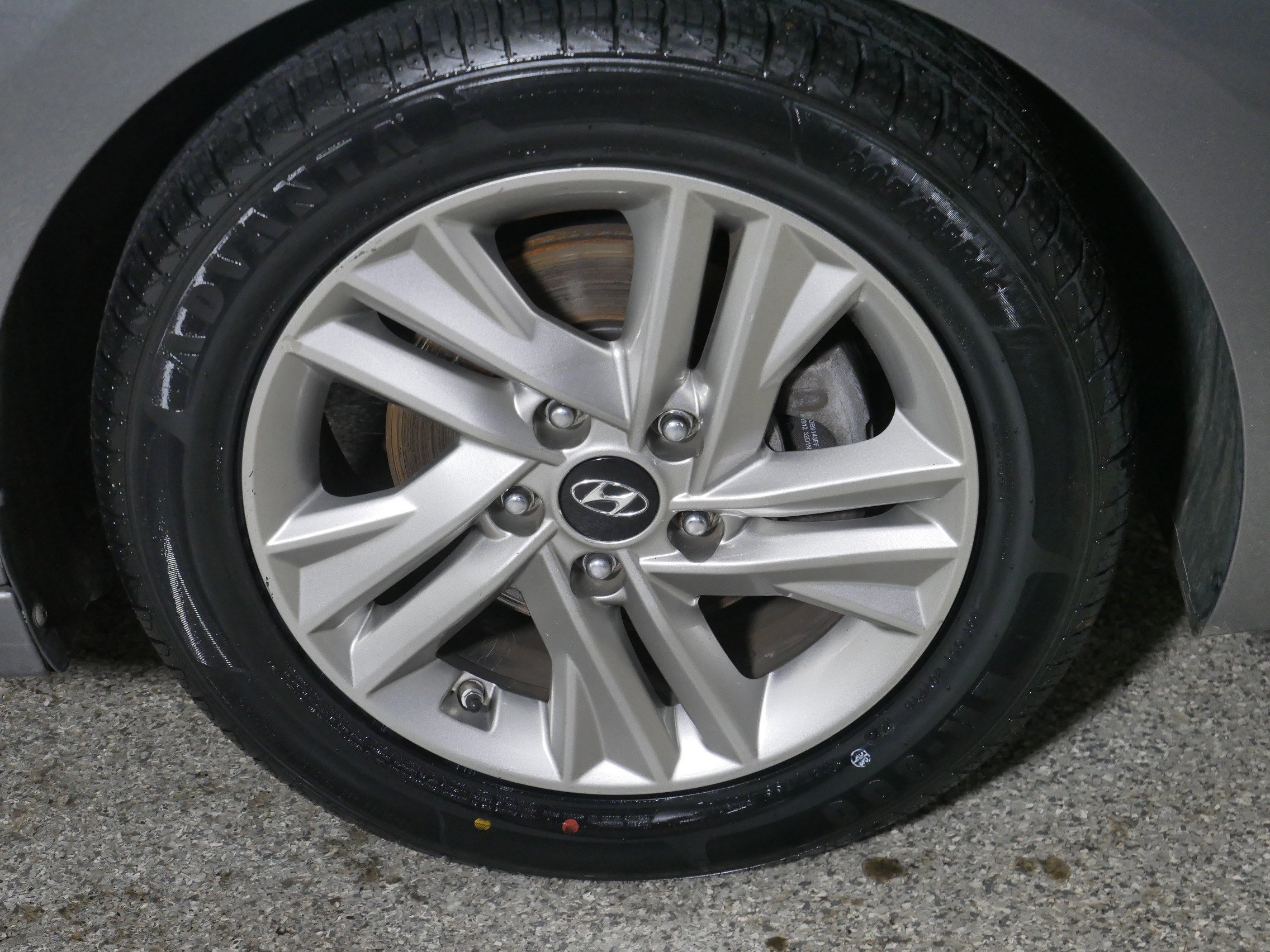 2020 Hyundai Elantra SEL photo 15