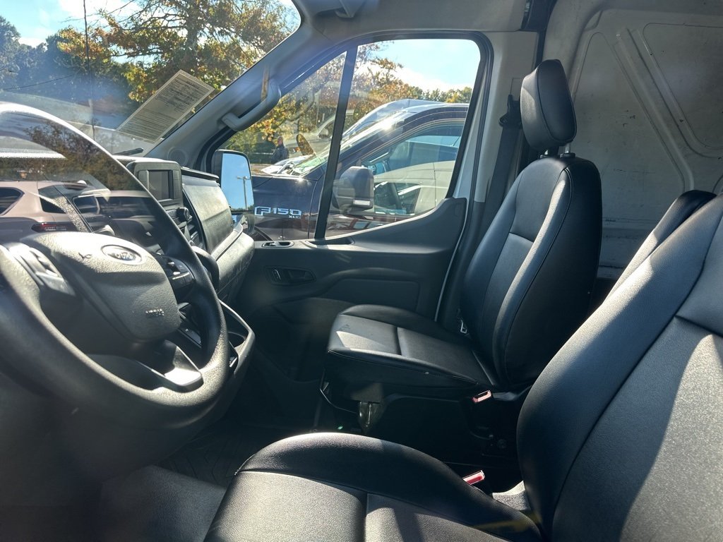 2024 Ford Transit photo 3