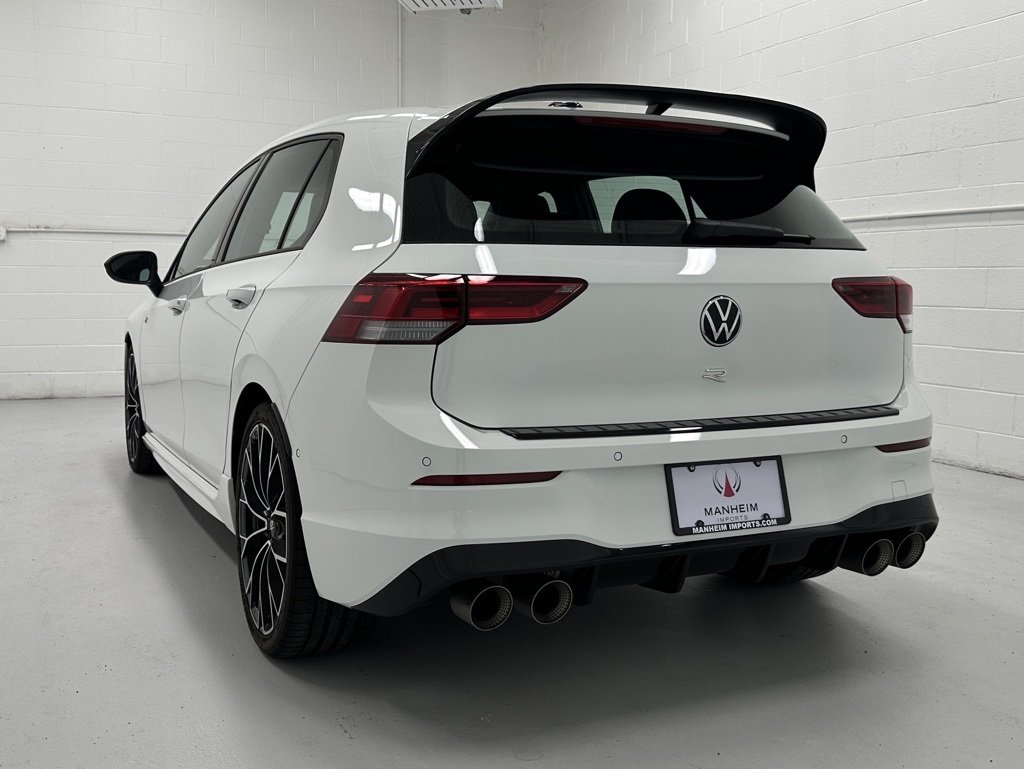 2025 Volkswagen Golf R 2.0 TSI photo 8